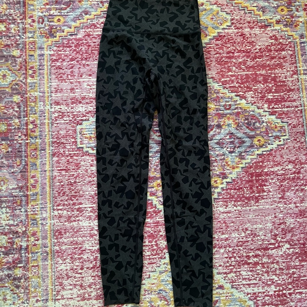 Black and Gray Star Aerie Goal Leggings. Size Small.